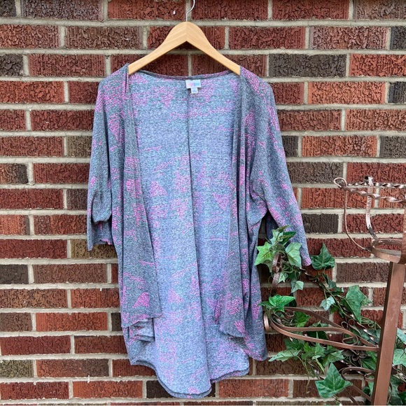 LuLaRoe Tops - LuLaRoe Gray and Pink Patterned Kimono